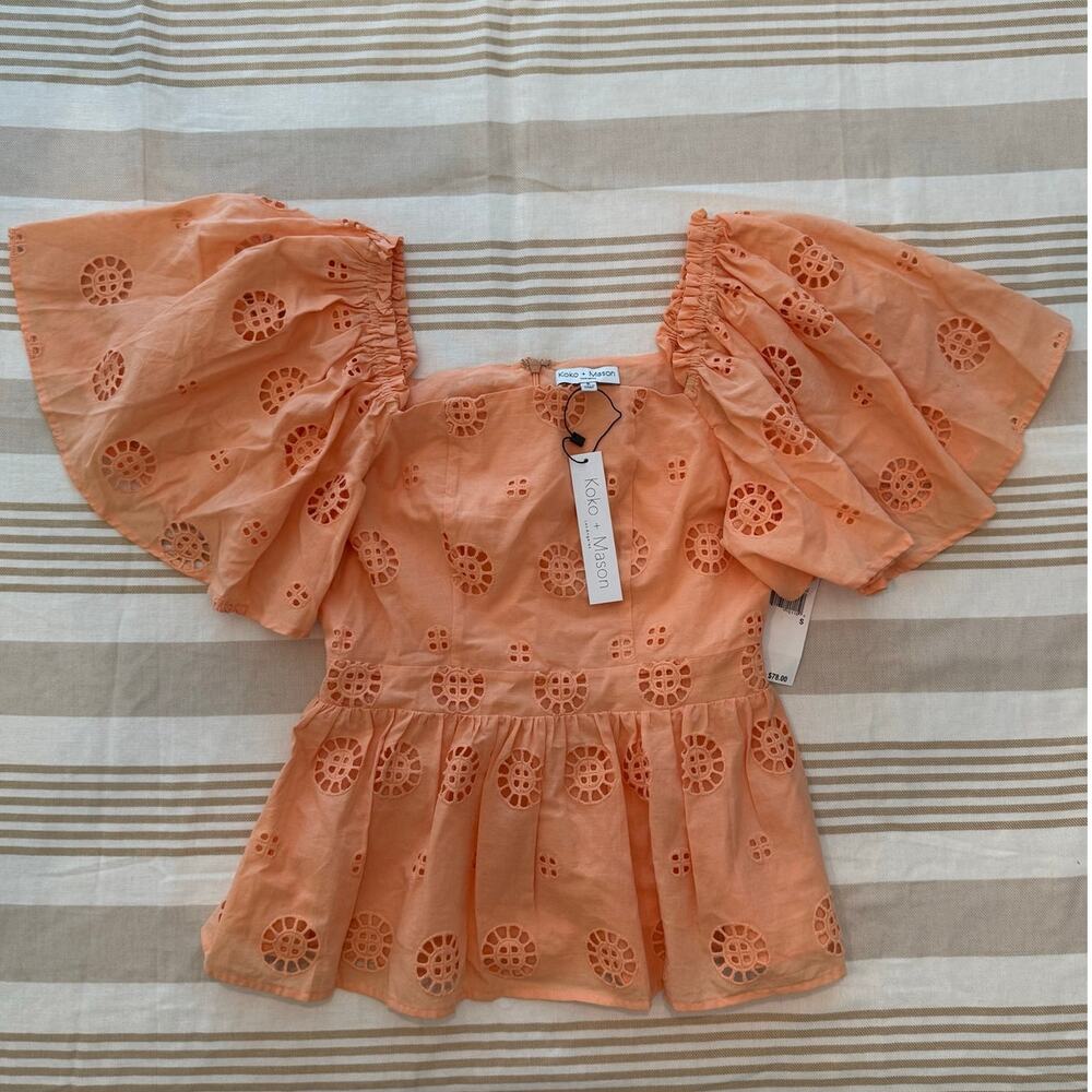KOKO + MASON NWT ($78) | eyelet flutter sleeve top shirt in peach | size small